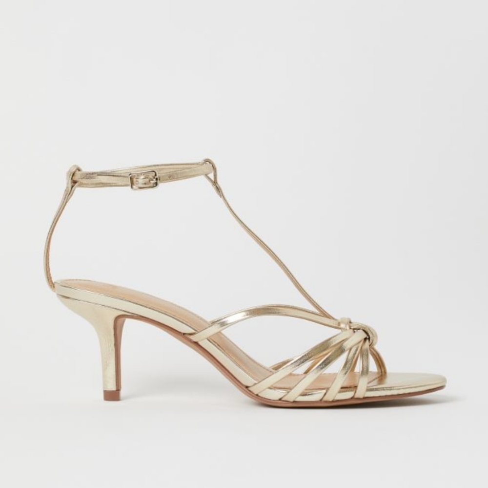 GOLD HEELS